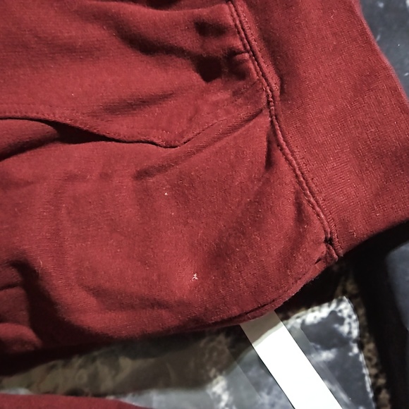 Fashion Nova Maroon Sweatshirt Hoodie size Medium - Picture 5 of 5